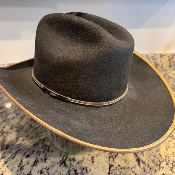 Foothills by Stetson - Picture 2 of 4